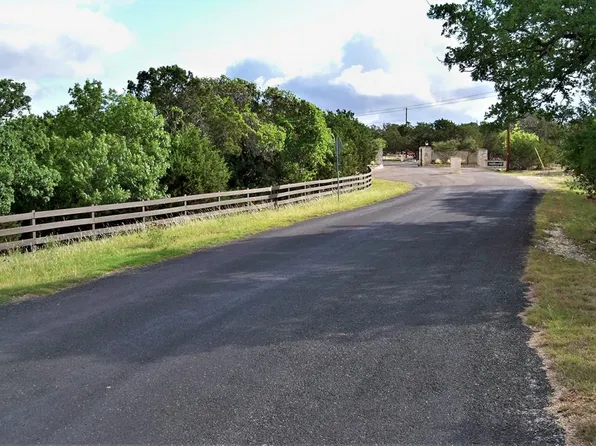 810 Spanish Oak Blvd, Kerrville, TX 78028