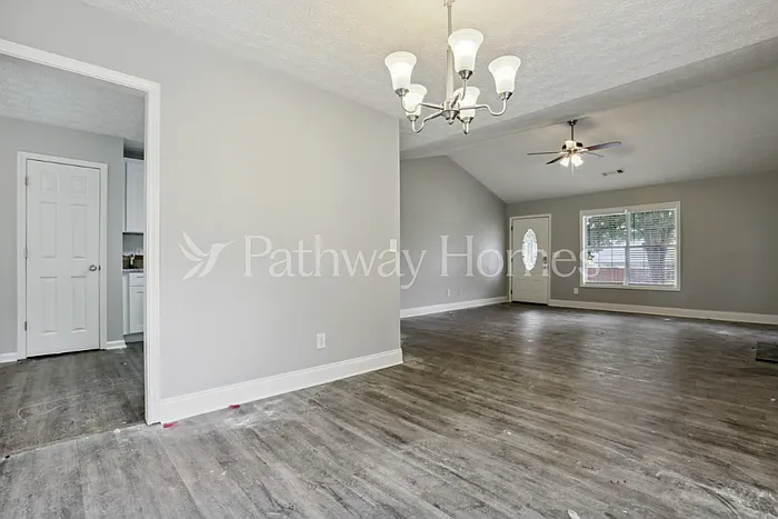 762 Bostonian Way SW — Photo 5