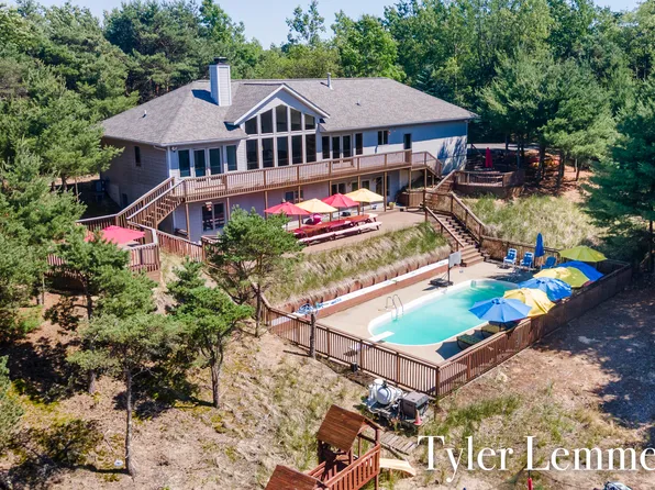 5111 Ruby Rdg, Holland, MI 49424
