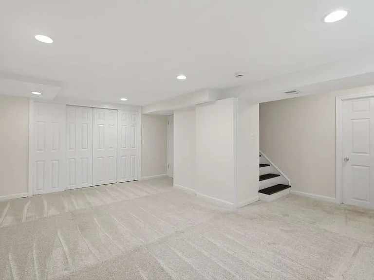4403 19th St N — Photo 38