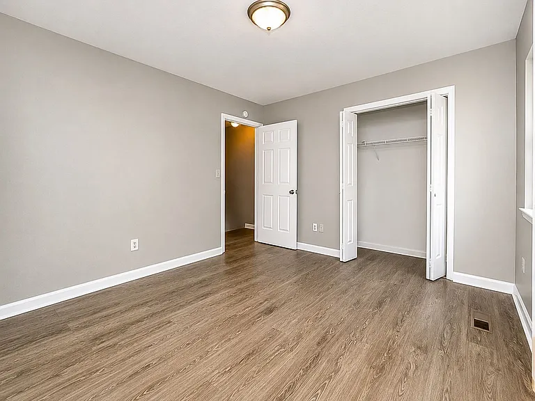 2827 Dayton Blvd #1 — Photo 10