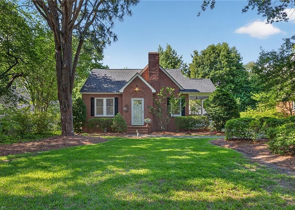 1st image of 3906 Winchester Dr