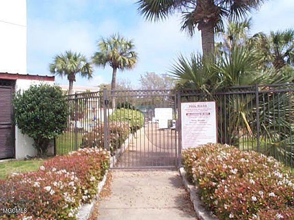 3rd image of 2046 Beach Blvd #217