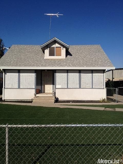 1st image of 11360 N Santa Fe Dr