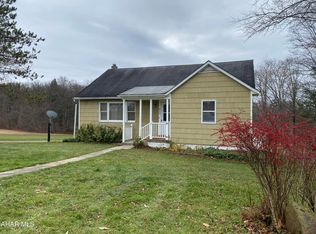 873 Pump Station Rd, Summerhill, PA 15958