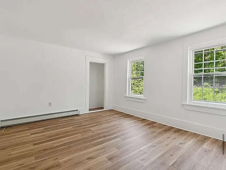 1099 Washington St — Photo 21