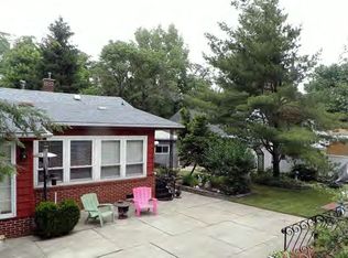 11 Southside Country Clb, Decatur, IL 62521