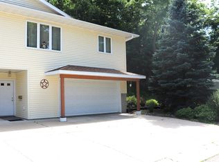 711 W Main St UNIT 1, Decorah, IA 52101