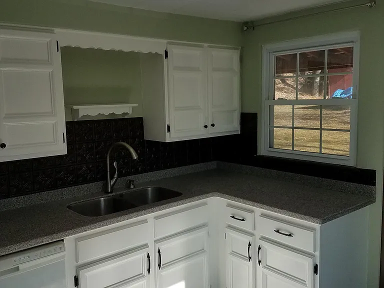 1153 Glenwood Rd — Photo 6