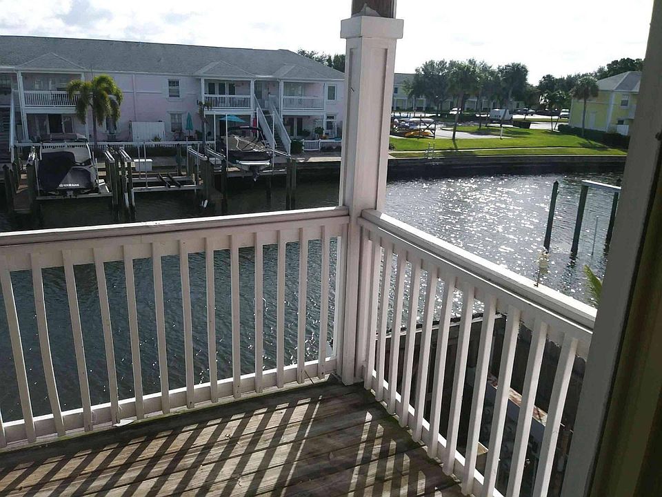 1st image of 5156 Beach Dr SE