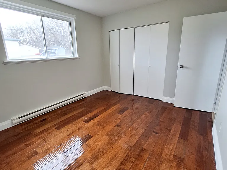 715 Douglas St — Photo 10