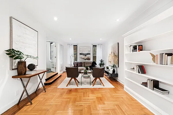 Sold by Compass | media 9