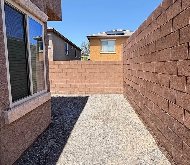 738 Calamus Palm Pl — Photo 4