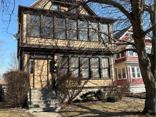 1313 McKinley Pkwy, Lackawanna, NY 14218