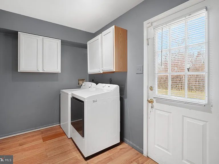 15957 Alameda Dr — Photo 15