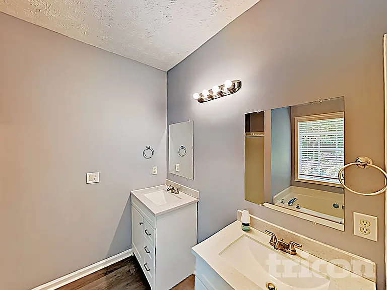 420 Heathcliff Ct — Photo 11