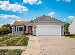 104 Falcon St, Elyria, OH