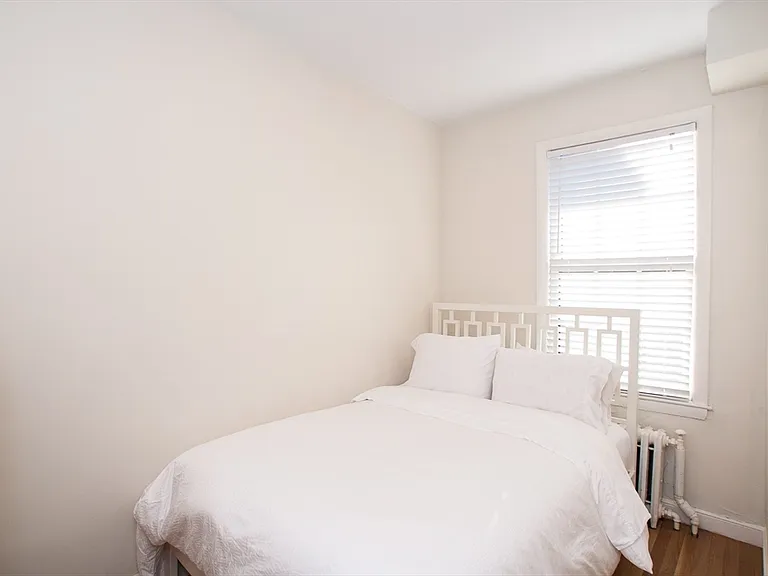 102 Chandler St #6 — Photo 4