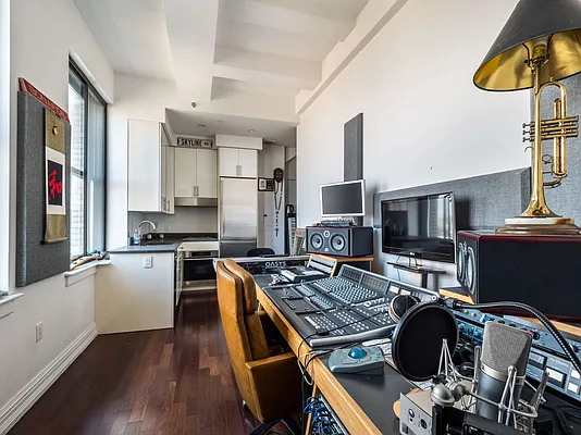 Sold by Awaye Realty Management LLC | media 4