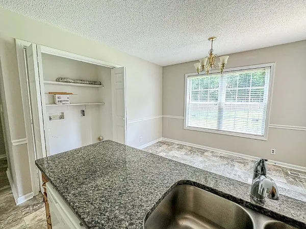 2668 Holly Rock Dr — Photo 9