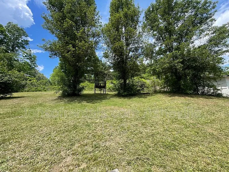 132 Josiah Ln — Photo 3