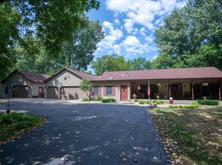 590 Wildwood St, Braidwood, IL 60408