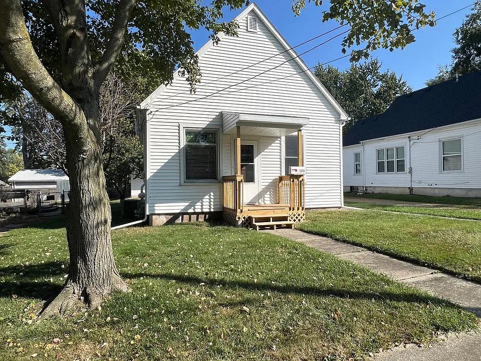 1215 W Elm St
