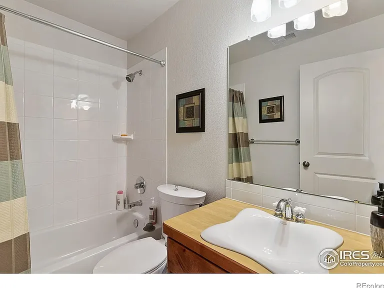 1404 S California Ave — Photo 12