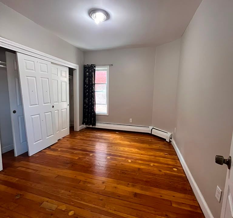 1st image of 264-2A Lawrence St #3