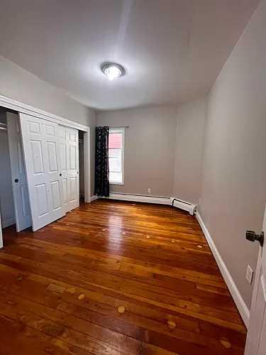 264-2A Lawrence St #3 Photo 1
