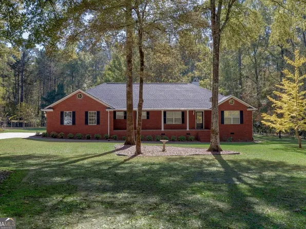 859 Plantation Club Dr, Gray, GA 31032