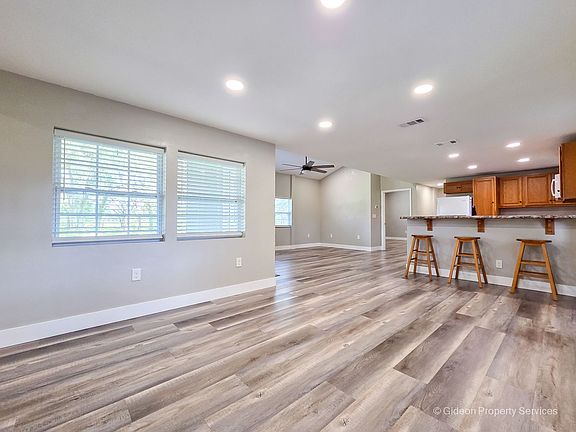 5th image of 14027 SW 73rd Ave