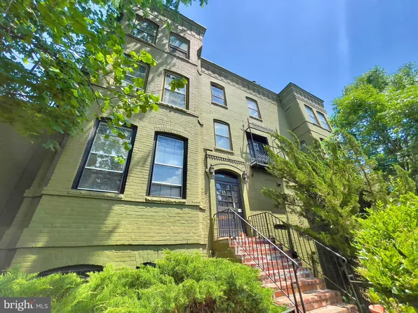 330 5th St SE, Washington, DC 20003