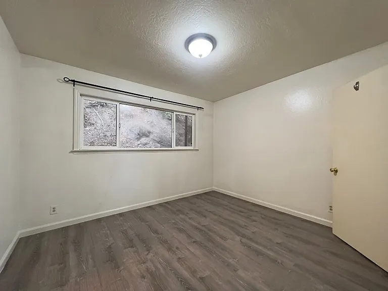 Hilltop Drive, 2991* — Photo 11