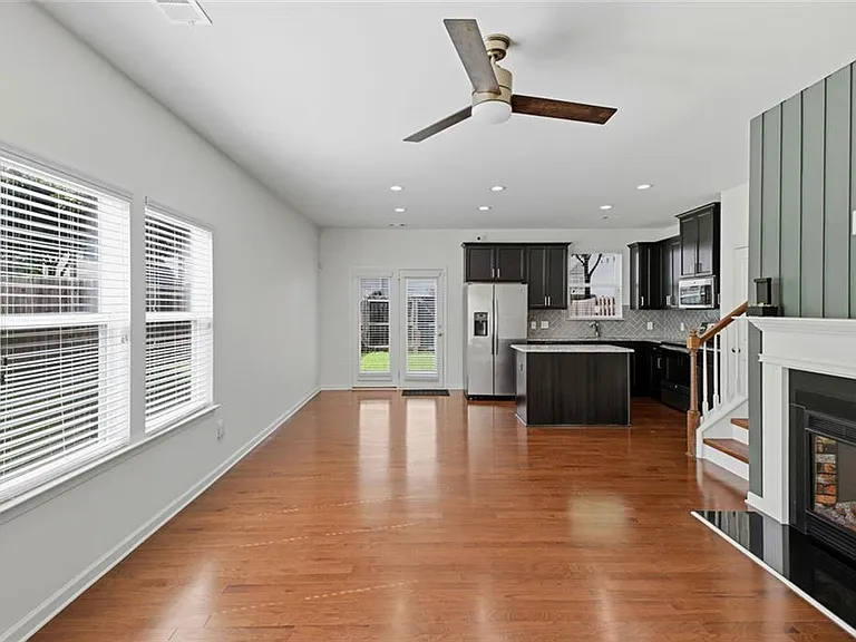 2705 Avanti Way — Photo 8