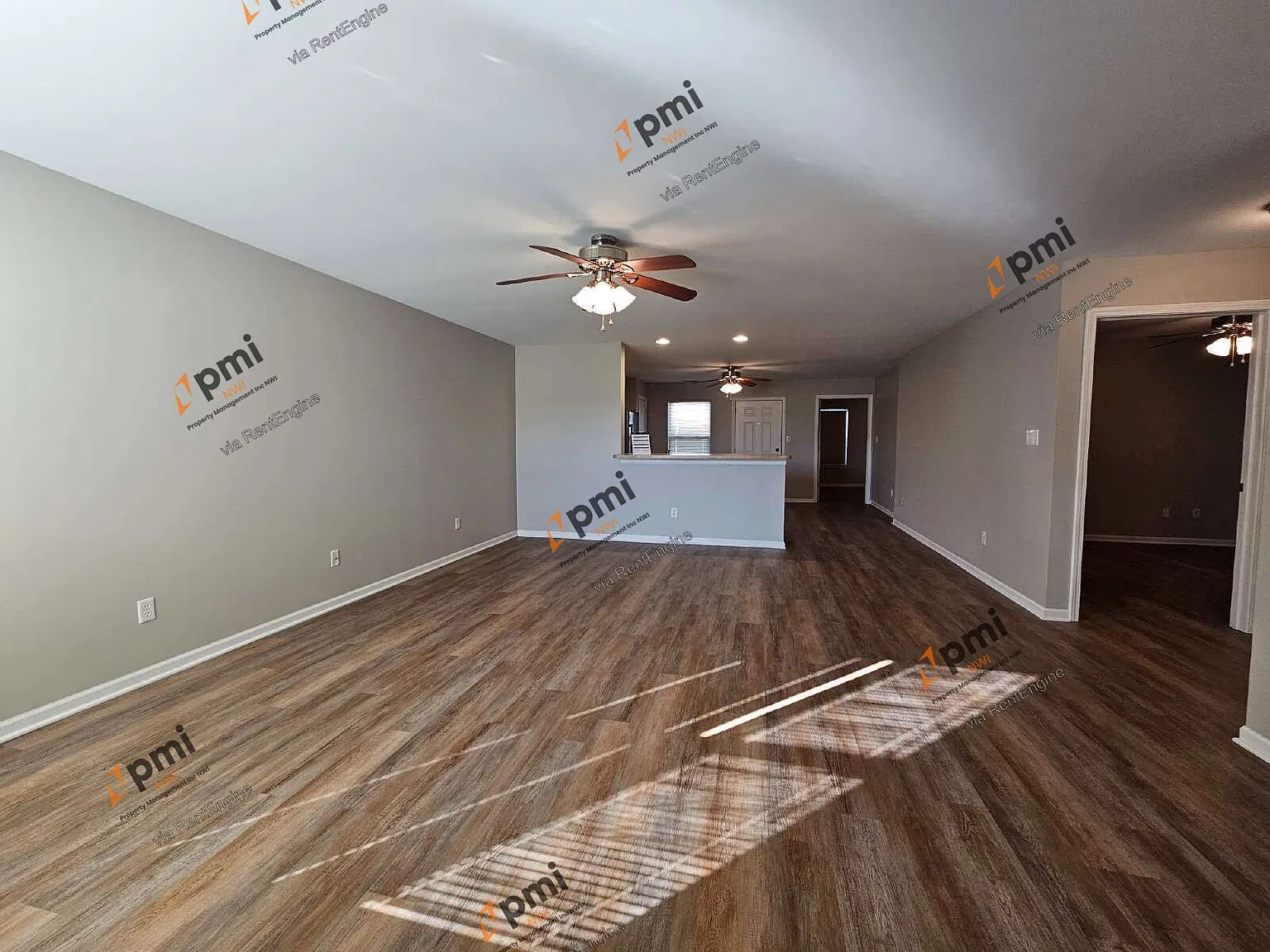 3 bed, 2.0 bath, 1622 sqft, $2,100 — Photo 3
