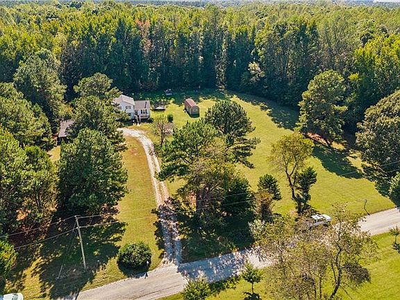 4th image of 2600 Wright Rd