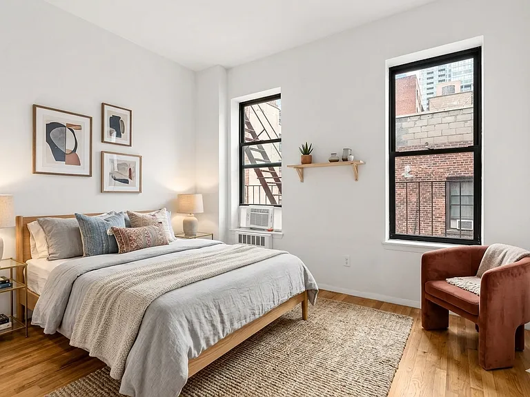 237 E 53rd St #3C — Photo 4