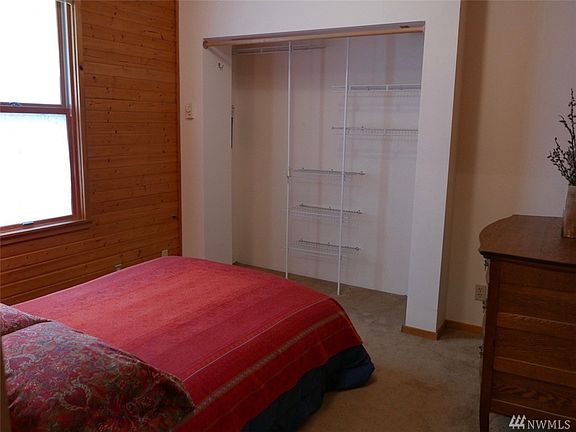 4th image of 1425 Legion Way SE
