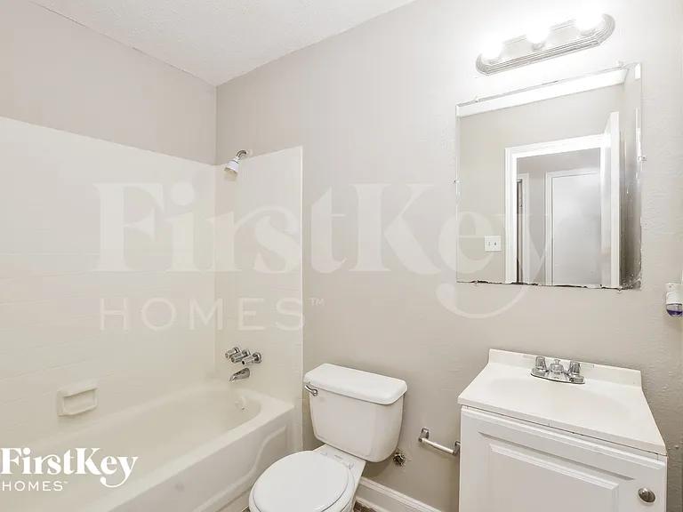 5749 Jardin Pl — Photo 17