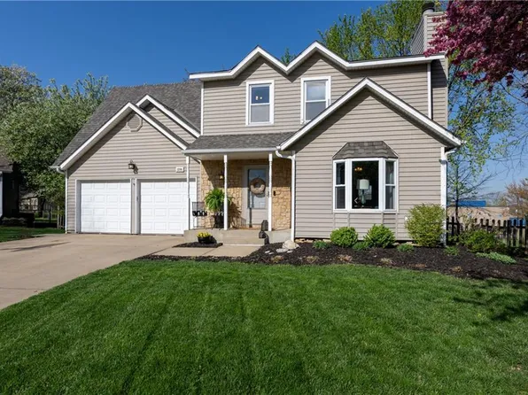 15706 W 124th Ter, Olathe, KS 66062
