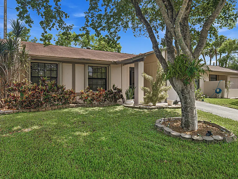 5284 Breadfruit Cir — Photo 4