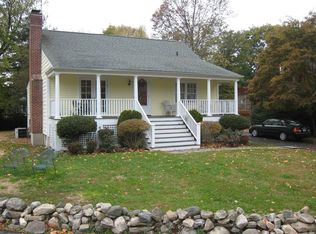 9 Greenwich Cove Dr, Old Greenwich, CT 06870