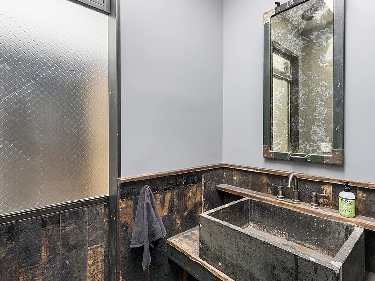 2020 E Fletcher St #1&2 — Photo 17
