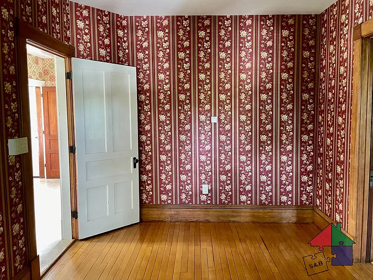 34 Highland Ave — Photo 8