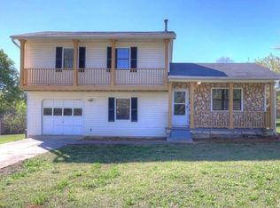 1007 Leeward Ln, Jonesboro, GA