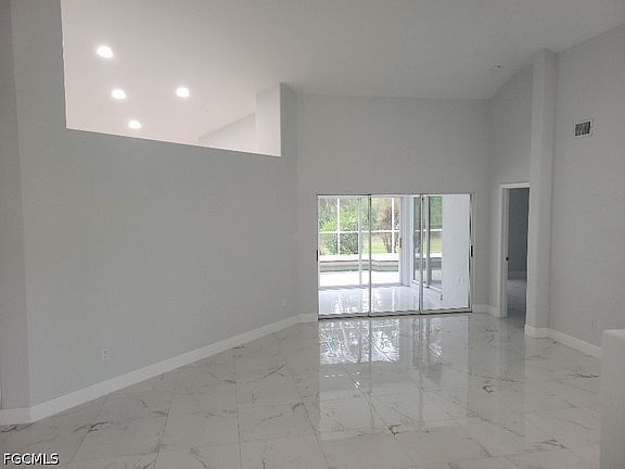 4th image of 1304 Islamorada Blvd