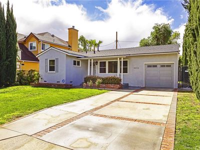 22712 Mariano St, Woodland Hills, CA, 91367