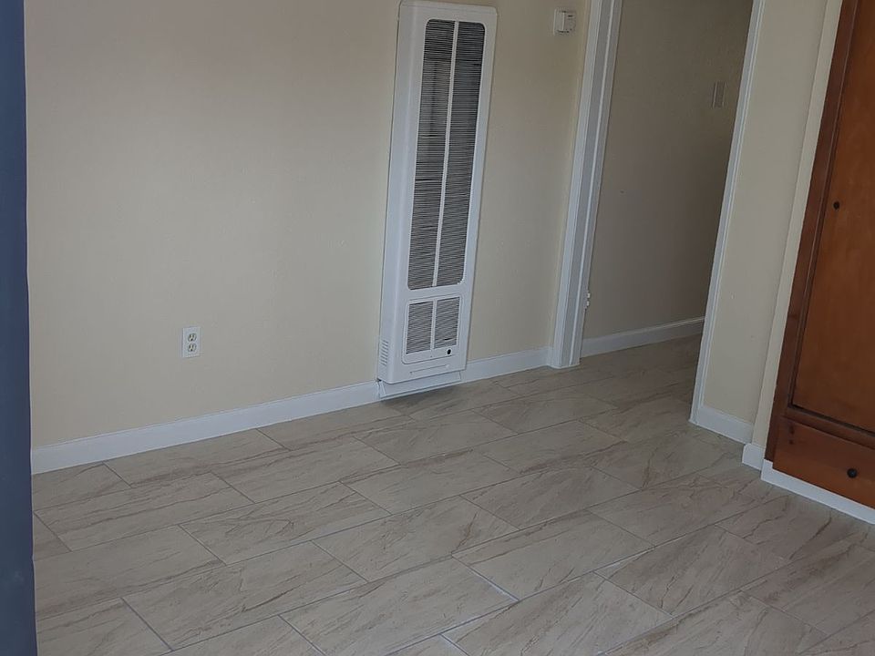 1st image of 3604 E 53rd St #C
