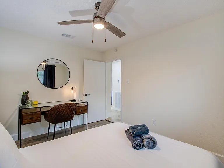 16906 Barcelona Dr — Photo 19
